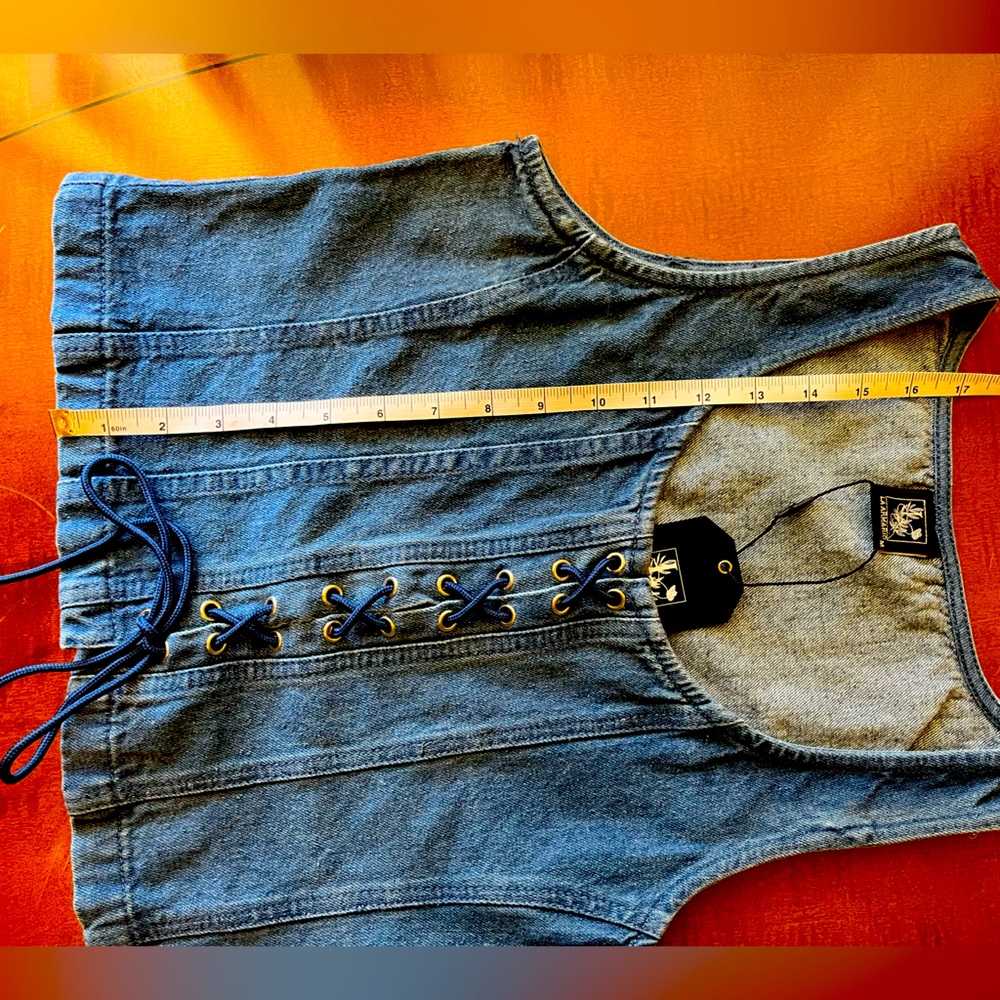 La Armario denim lace-up vest top with blue strings in front. Blue. Size M. NWT - Picture 11 of 11